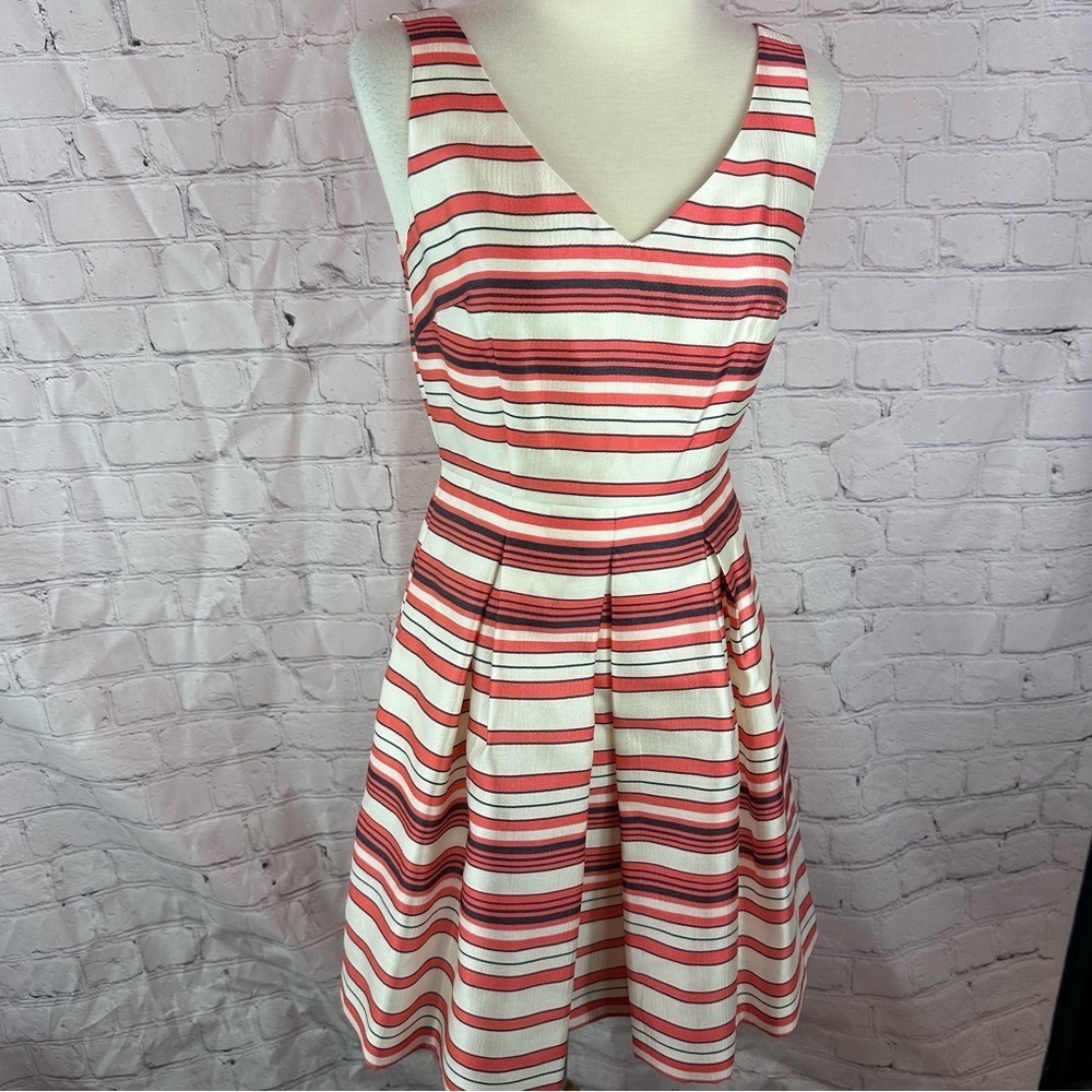 ann taylor fit & flare sleeveless pleated dress stripes classic business sz 0